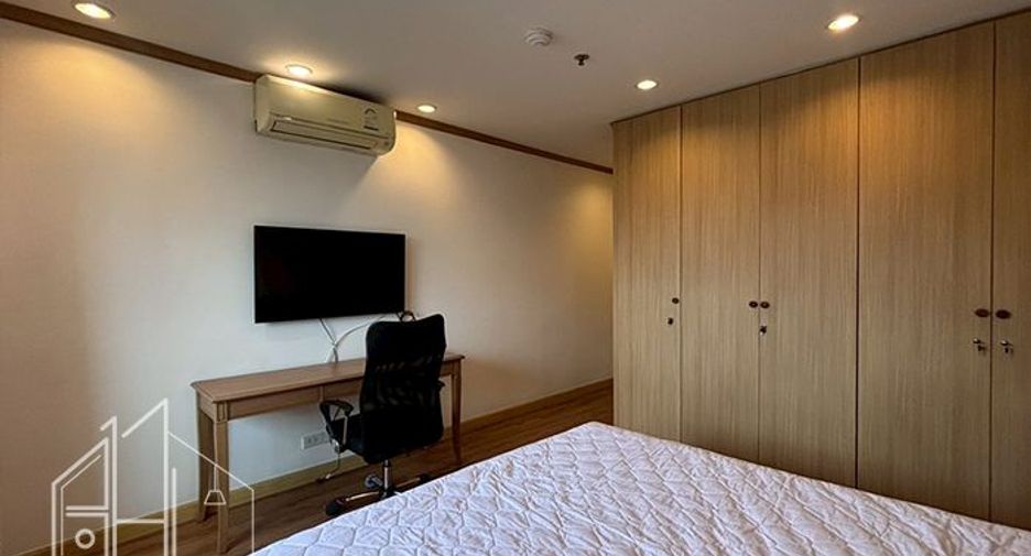 Wohnung zur Miete mit 3 Zimmer in Khlong Toei, Bangkok