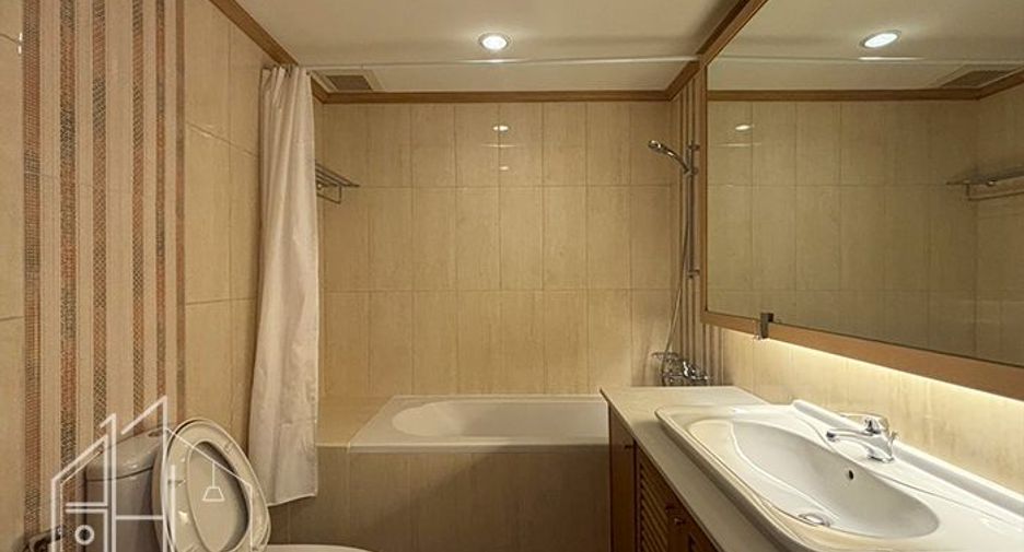 Wohnung zur Miete mit 3 Zimmer in Khlong Toei, Bangkok