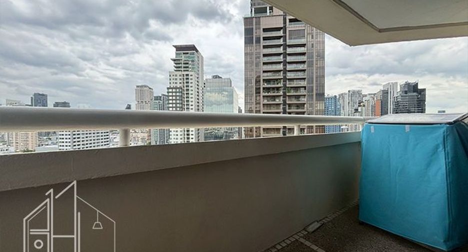 Wohnung zur Miete mit 3 Zimmer in Khlong Toei, Bangkok