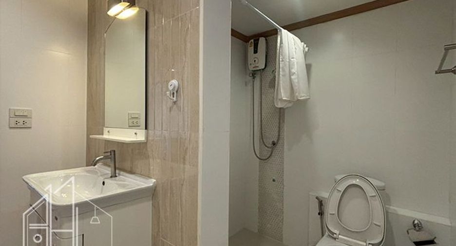 Wohnung zur Miete mit 3 Zimmer in Khlong Toei, Bangkok