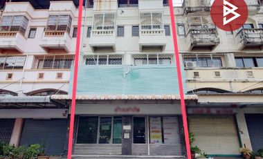 Local comercial en venta de 7 habitaciones en Nong Khaem, Bangkok