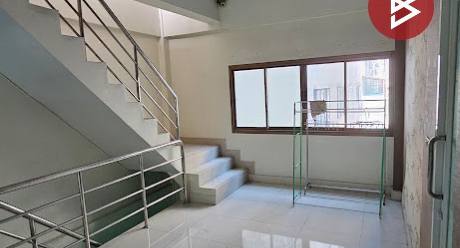 Local comercial en venta de 7 habitaciones en Nong Khaem, Bangkok