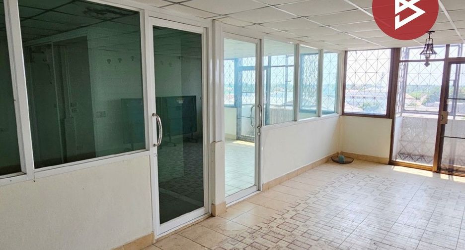 Local comercial en venta de 7 habitaciones en Nong Khaem, Bangkok