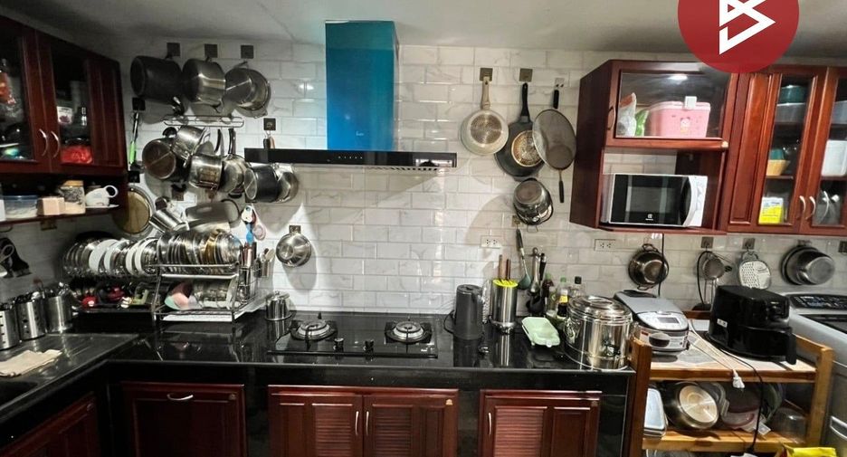 For sale 3 bedrooms townhouse in Bang Bua Thong, Nonthaburi