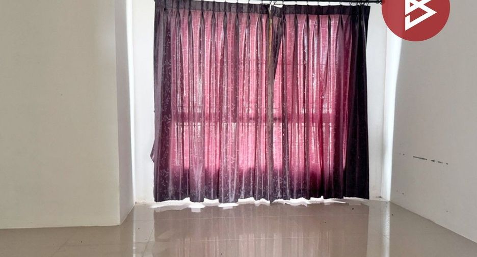 For sale 2 bedrooms townhouse in Bang Pakong, Chachoengsao