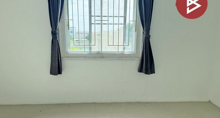 For sale 2 bedrooms townhouse in Bang Pakong, Chachoengsao