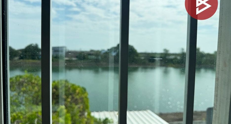 For sale 2 bedrooms townhouse in Bang Pakong, Chachoengsao
