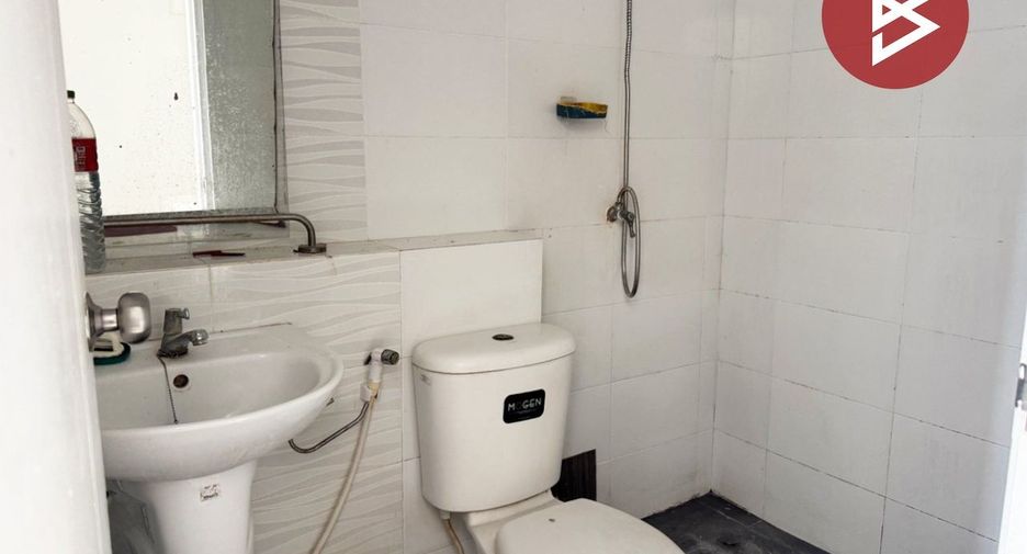 For sale 2 bedrooms townhouse in Bang Pakong, Chachoengsao