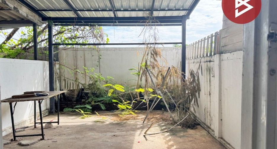 For sale 2 bedrooms townhouse in Bang Pakong, Chachoengsao