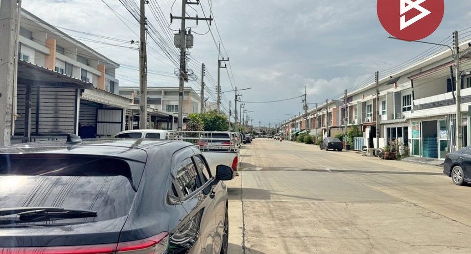For sale 2 bedrooms townhouse in Bang Pakong, Chachoengsao