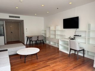 For rent 3 bedrooms serviced apartment in Watthana, Bangkok