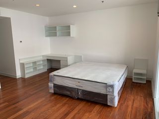 For rent 3 bedrooms serviced apartment in Watthana, Bangkok
