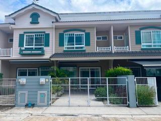 For rent 2 bedrooms townhouse in San Sai, Chiang Mai