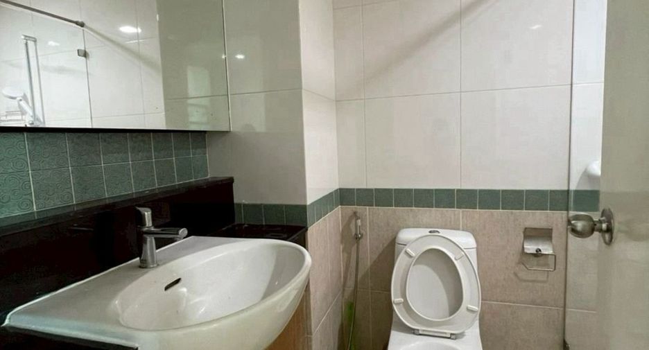 For sale 1 bed condo in Bang Na, Bangkok