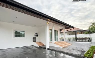 Haus zur Miete mit 4 Zimmer in Bang Lamung, Chonburi