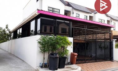 For sale 3 bedrooms townhouse in Khlong Luang, Pathum Thani