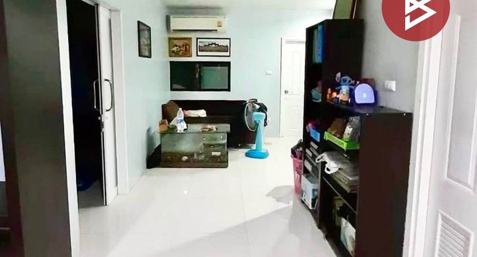 For sale 3 bedrooms townhouse in Khlong Luang, Pathum Thani