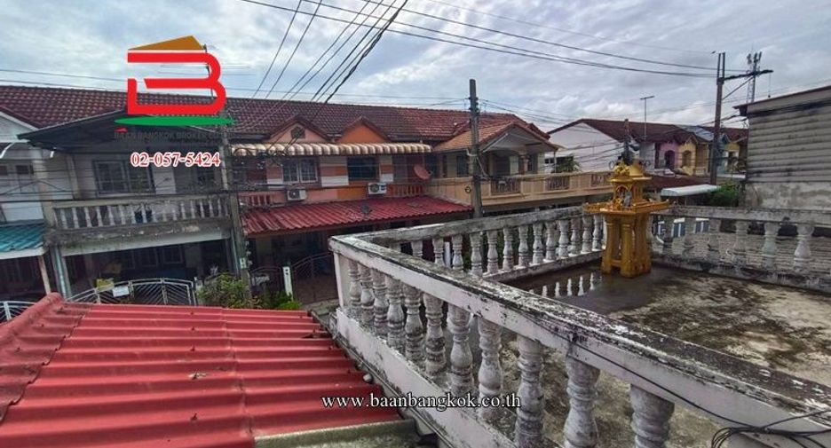 出售 2 卧室 联排别墅 在 Min Buri, 曼谷