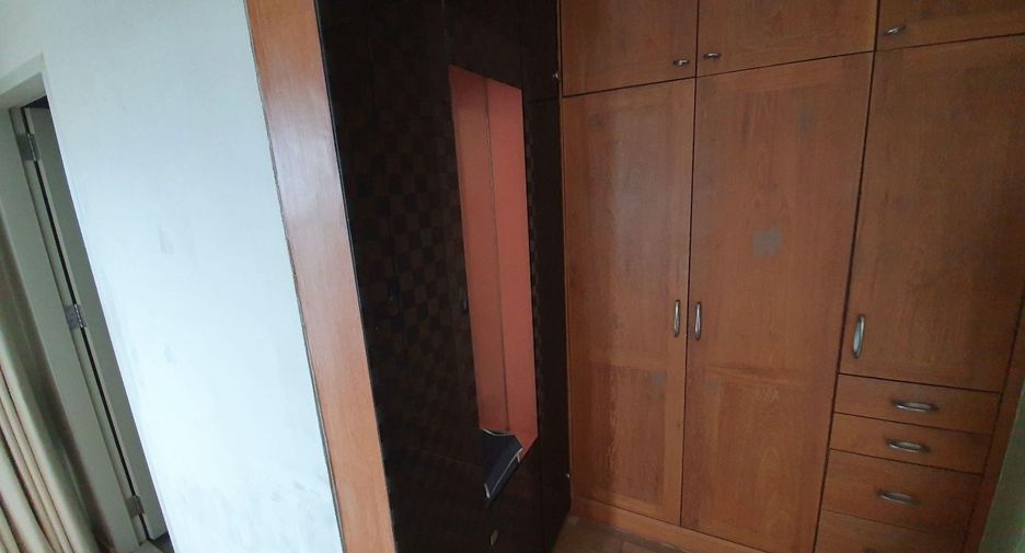 Аренда и продажа 2 спальни кондо в Кхлонг Тоеи, Бангкок