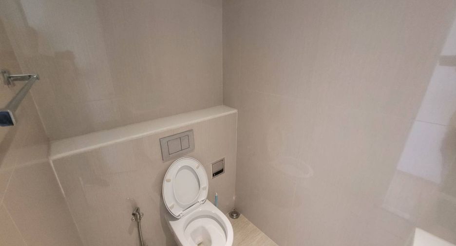 Аренда и продажа 2 спальни кондо в Щаттхана, Бангкок