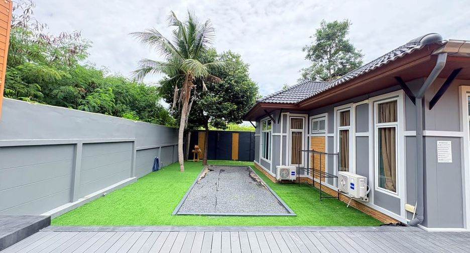 For rent 5 bedrooms villa in Jomtien, Pattaya