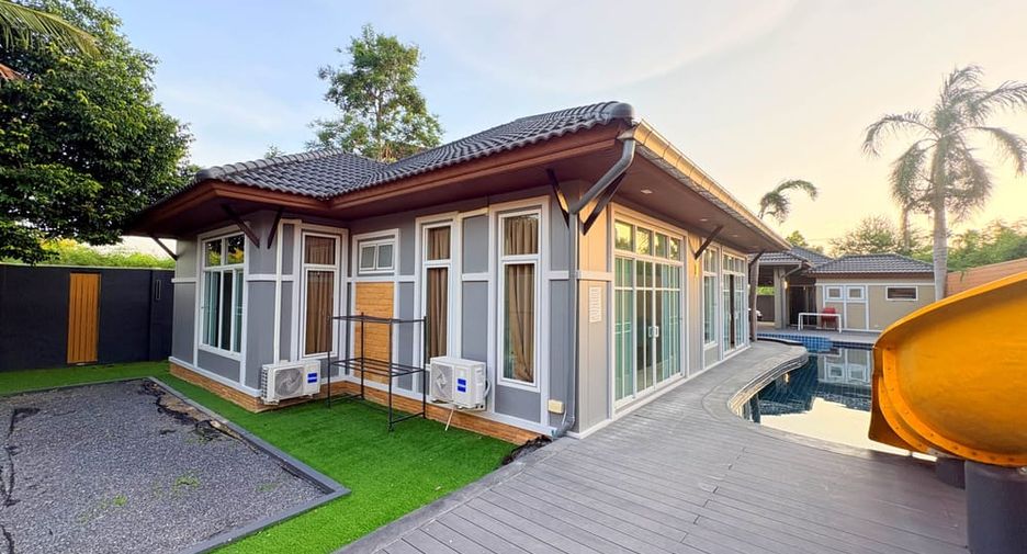 For rent 5 bedrooms villa in Jomtien, Pattaya
