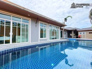 For rent 5 bedrooms villa in Bang Lamung, Chonburi