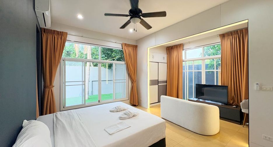 For rent 5 bedrooms villa in Jomtien, Pattaya