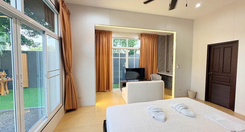 For rent 5 bedrooms villa in Jomtien, Pattaya