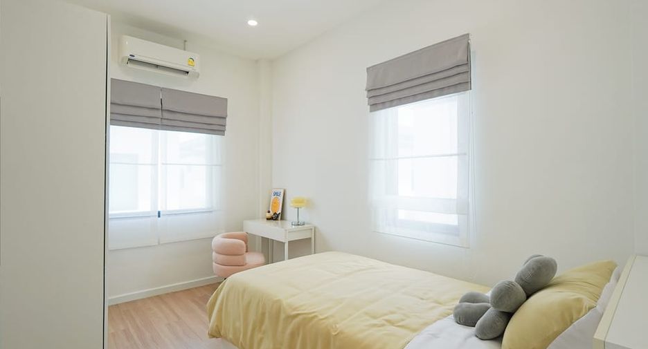 For sale 4 bedrooms house in Bang Lamung, Chonburi