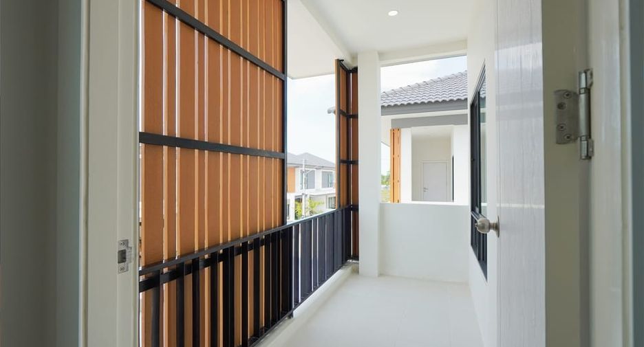 For sale 4 bedrooms house in Bang Lamung, Chonburi