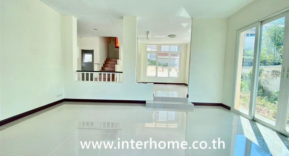 For sale 3 ベッドルーム house in Lam Luk Ka, Pathum Thani