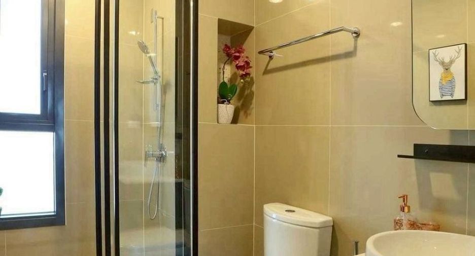 Аренда 2 спальни кондо в Хуаи Кхщанг, Бангкок