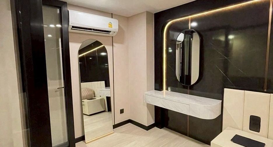 For rent 1 Beds condo in Sathon, Bangkok