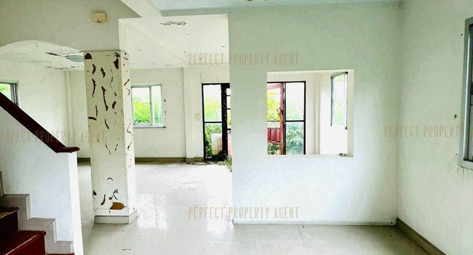 À vendre 3 chambres maison à Bang Yai, Nonthaburi