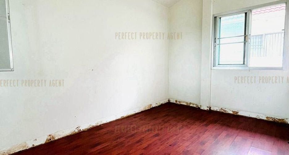 À vendre 3 chambres maison à Bang Yai, Nonthaburi