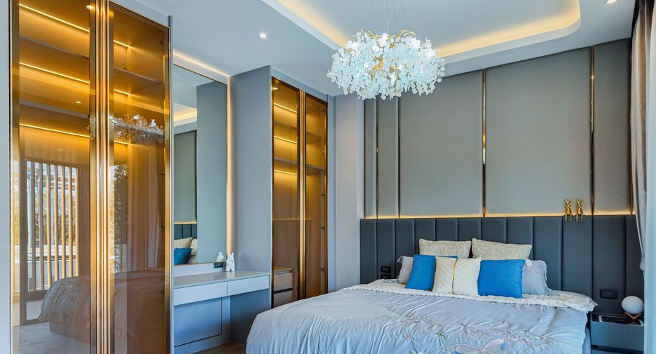 For sale 5 bedrooms villa in Bang Lamung, Chonburi