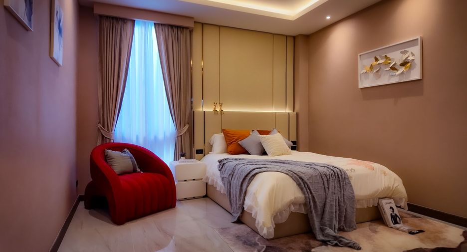 For sale 5 bedrooms villa in Bang Lamung, Chonburi