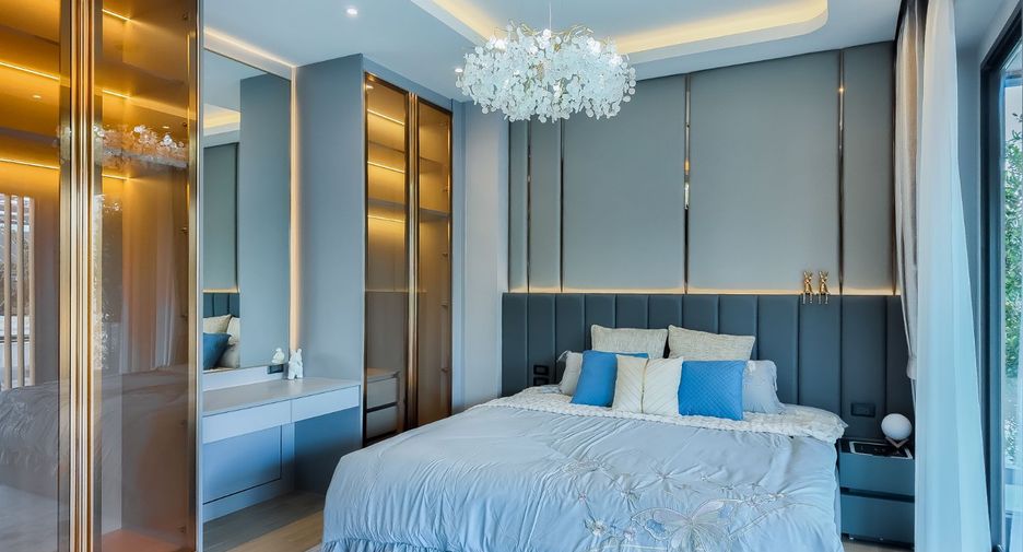 For sale 5 bedrooms villa in Bang Lamung, Chonburi