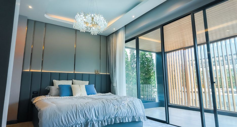 For sale 5 bedrooms villa in Bang Lamung, Chonburi
