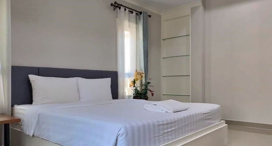 For rent 4 bedrooms villa in Huay Yai, Pattaya