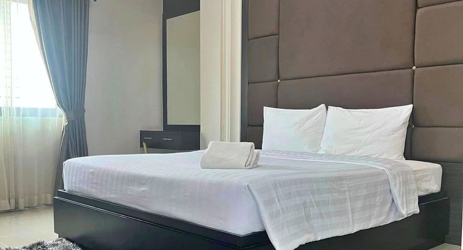 For rent 4 bedrooms villa in Huay Yai, Pattaya