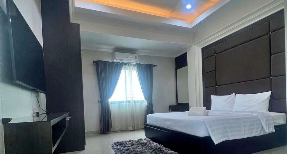 For rent 4 bedrooms villa in Huay Yai, Pattaya