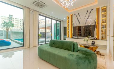 For sale 4 bedrooms villa in Jomtien, Pattaya