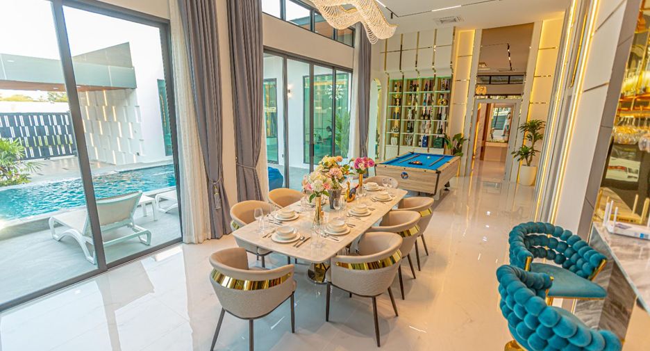 For sale 4 bedrooms villa in Jomtien, Pattaya