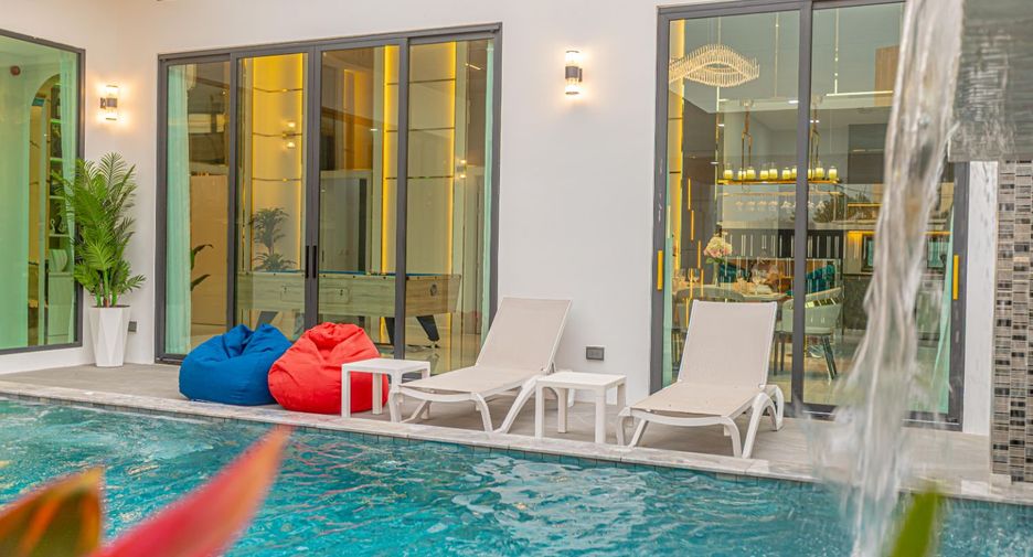 For sale 4 bedrooms villa in Jomtien, Pattaya