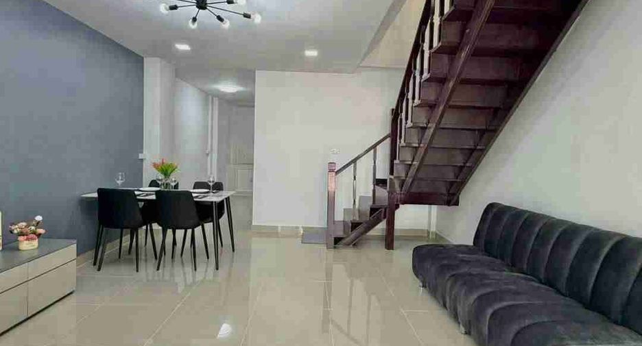 Casa adosada en venta de 4 habitaciones en Bang Bua Thong, Nonthaburi