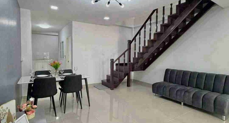 Casa adosada en venta de 4 habitaciones en Bang Bua Thong, Nonthaburi