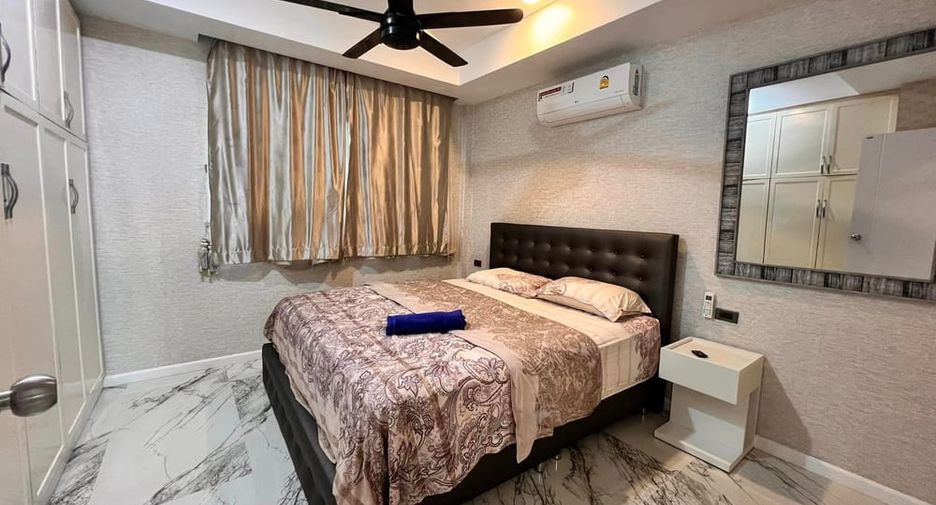 For rent 4 bedrooms villa in Huay Yai, Pattaya