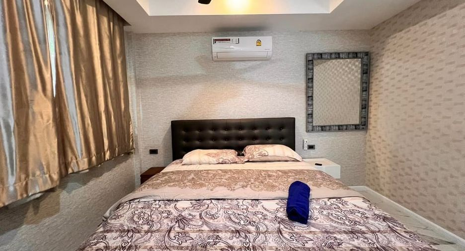 For rent 4 bedrooms villa in Huay Yai, Pattaya